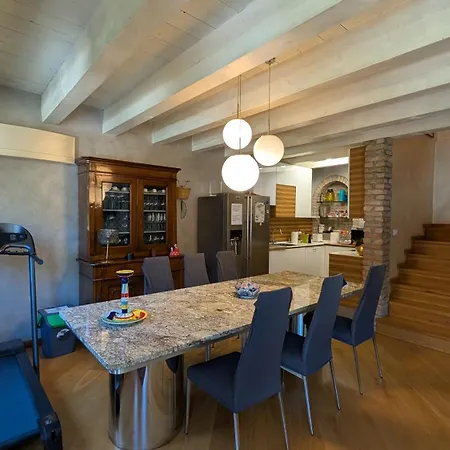 La Corte Di Dafne Apartment